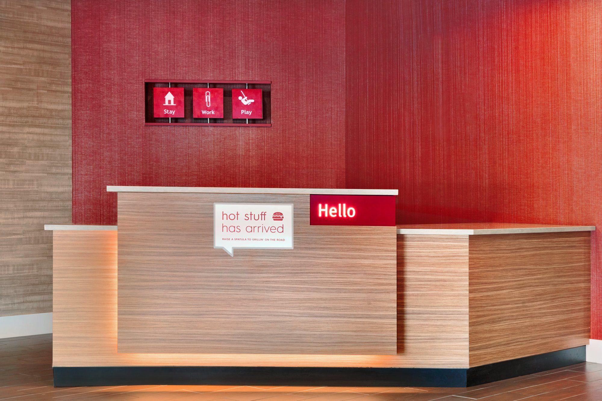 Towneplace Suites By Marriott Pittsburgh Airport/Robinson Township Bagian luar foto